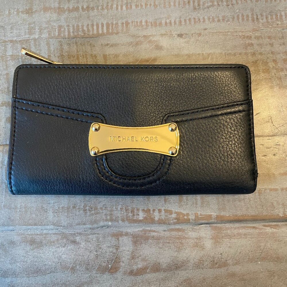 Michael Kors Black Leather Wallet – Lightly Used, Great Deal!